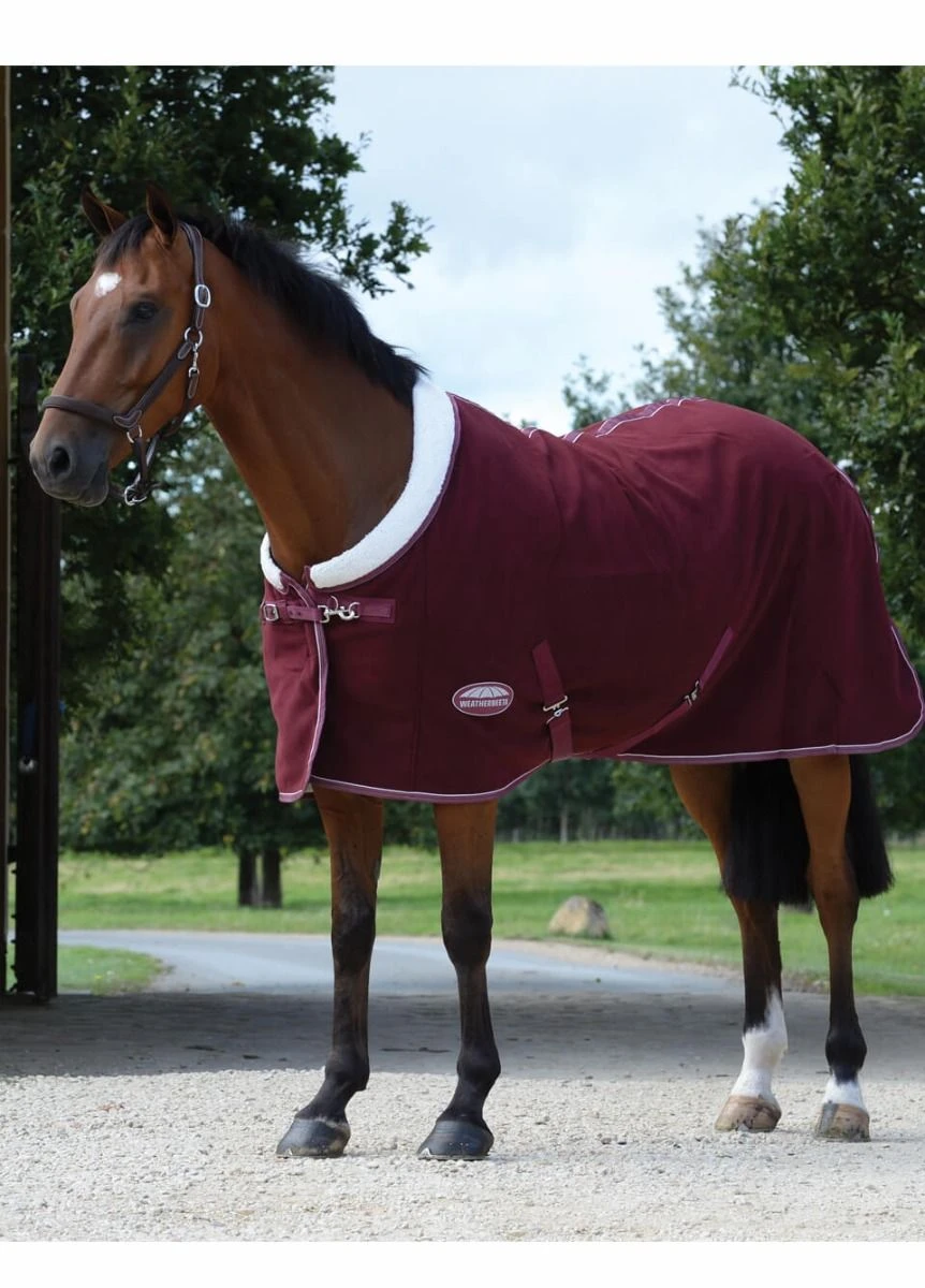 Weatherbeeta Sherpa Fleece Cooler - Maroon/White 1 Weatherbeeta Sherpa Fleece Cooler - Maroon/White